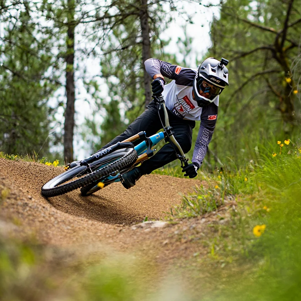 descente en vélo aux Orres